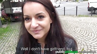 Kız arkadaş içinde bir dörtlü türk sineması porno ile facials